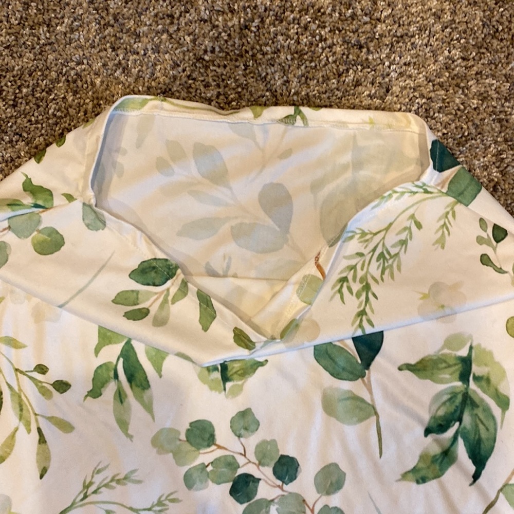 Car Seat/Nursing cover - Picture 4 of 8